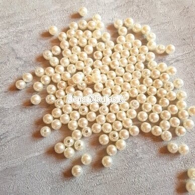 Artificial pearls with a hole (cream color), 100 pieces