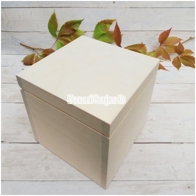 Cube shape unfinished wooden box