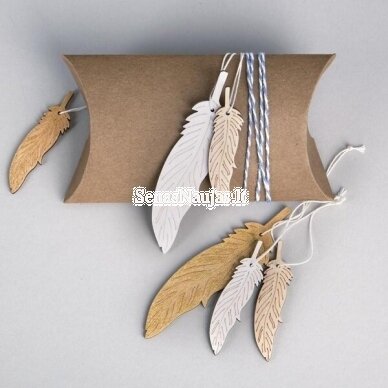 Wooden shape FEATHERS 1