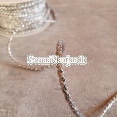 Decorative metallic string, silver color